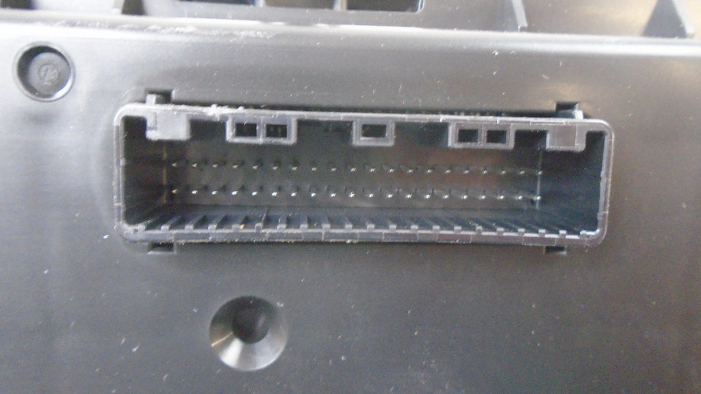 Pre-Owned Subaru Forester Heater AC Temperature Controller S99425