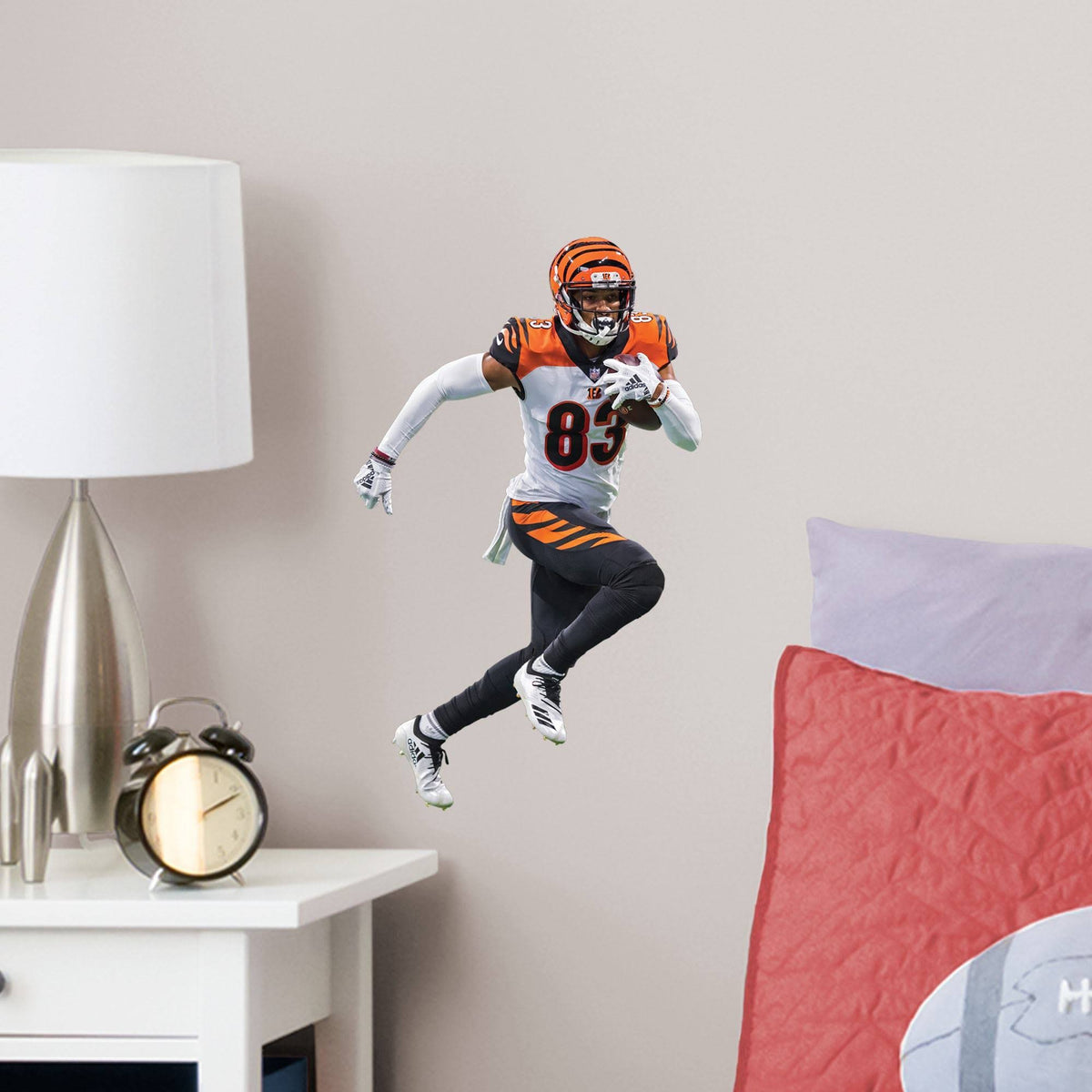 Removable Wall Decal Giant Athlete + 2 Wall Decals Y26011