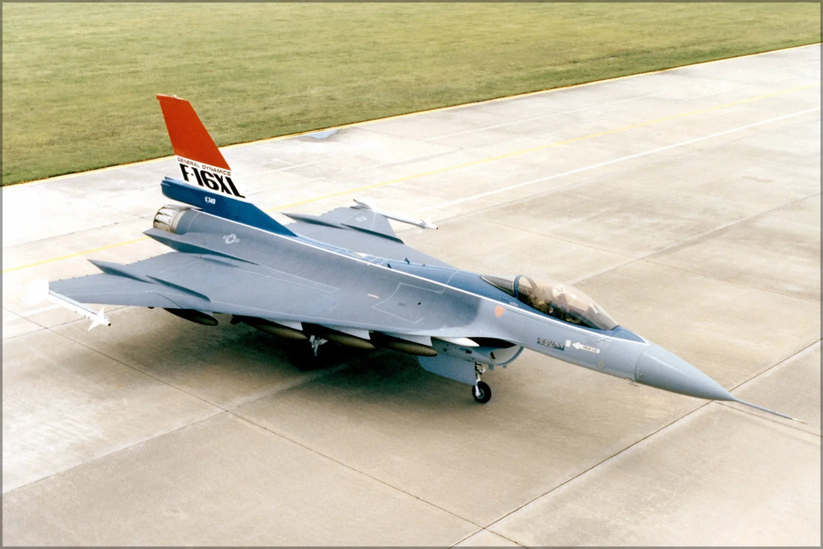 F-16XL Fighting Falcon aircraft with AIM-9 Sidewinder missiles Poster J564235