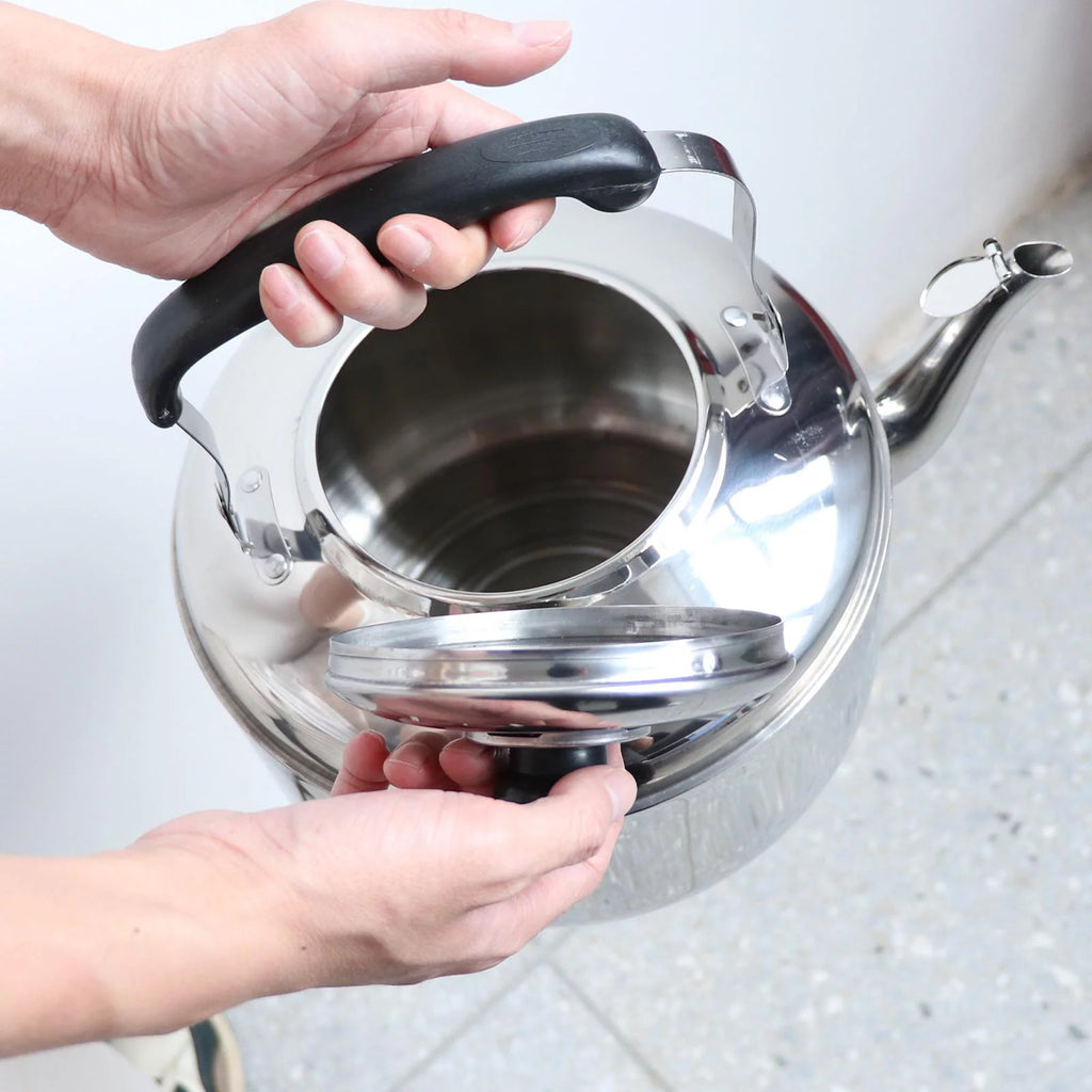 Stainless Steel 5L Stovetop Whistling Kettle L69155