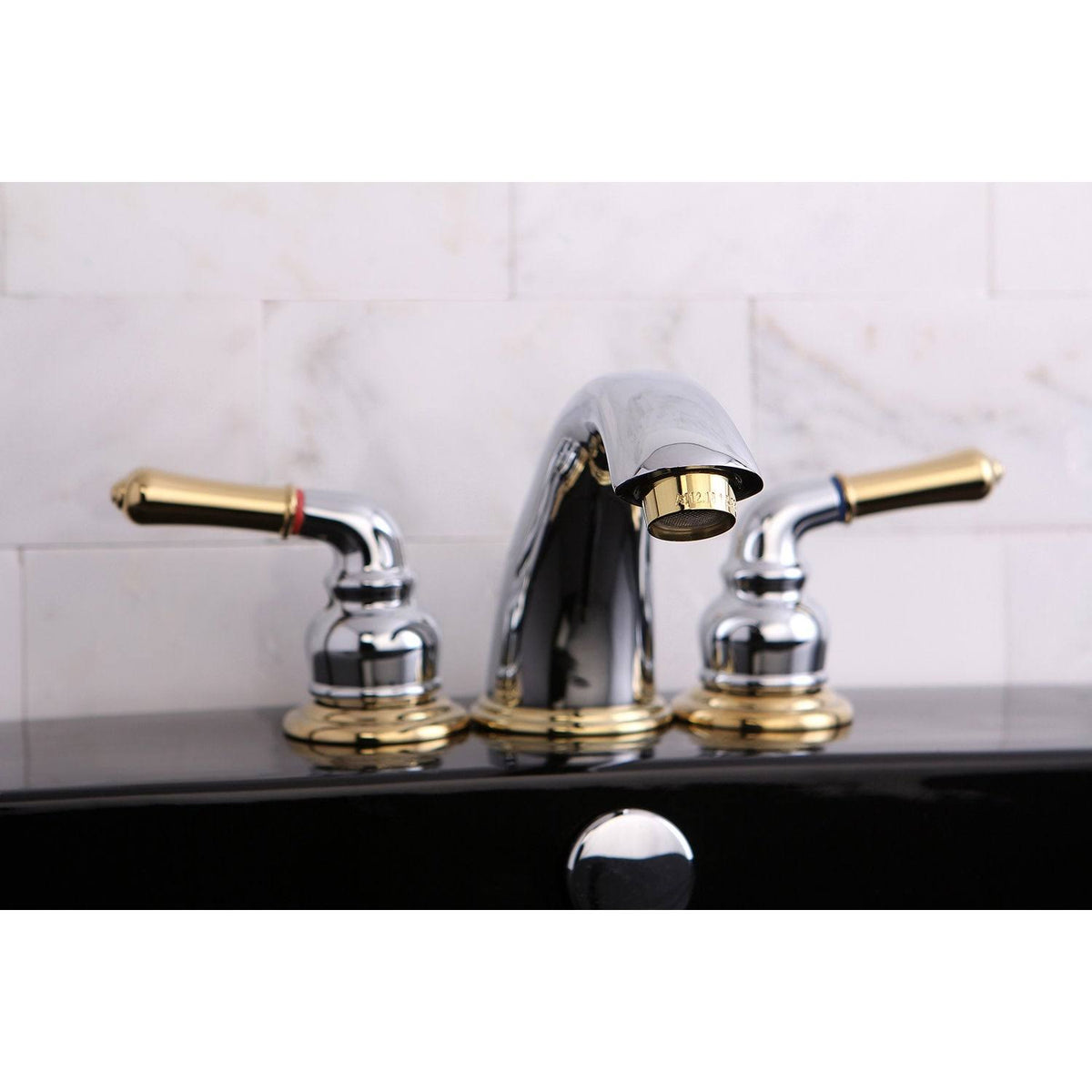 Polished Chrome Widespread Bathroom Faucet O147136