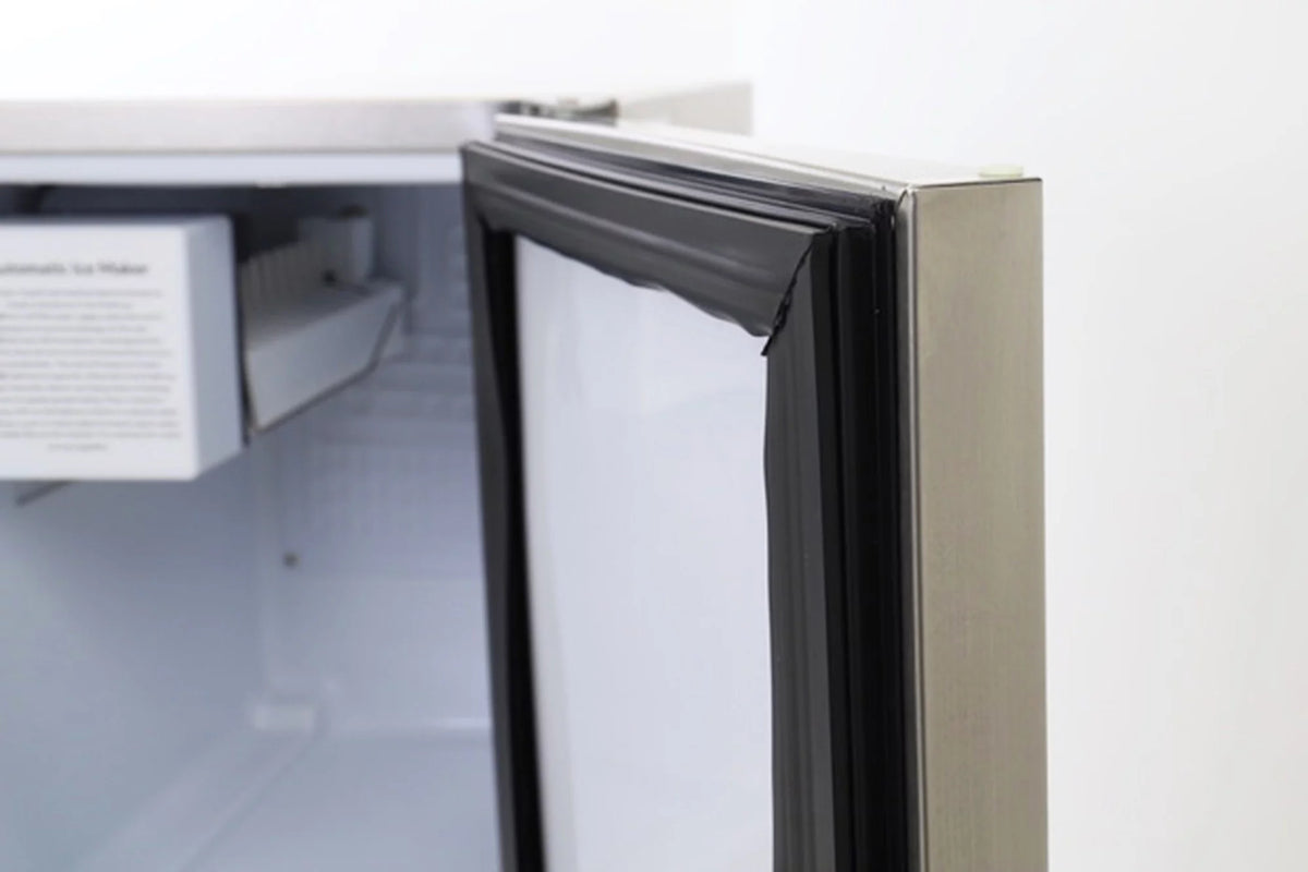 Shallow Depth Outdoor Built-In Undercounter Ice Maker, 15", 25 lbs, Stainless Steel M9539