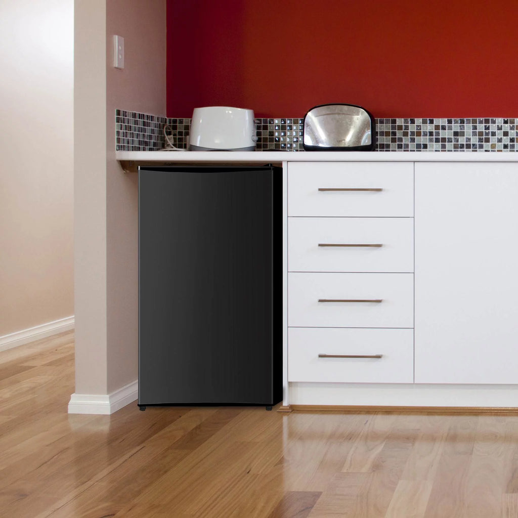 3.3 Cu Ft Compact Stainless Steel Refrigerator P9781