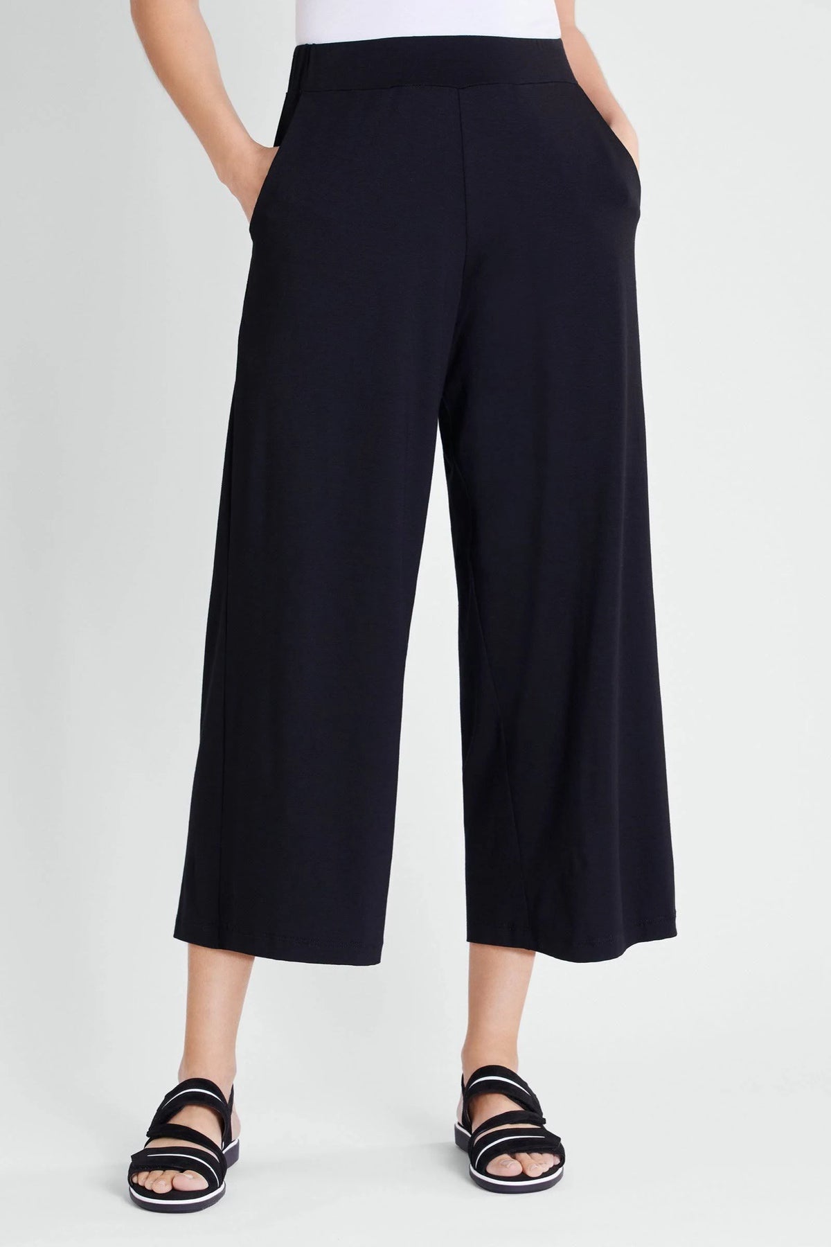 Black Knit Pant, S (6-8) C391
