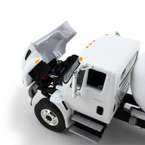 White 1/34 Diecast Model V966587