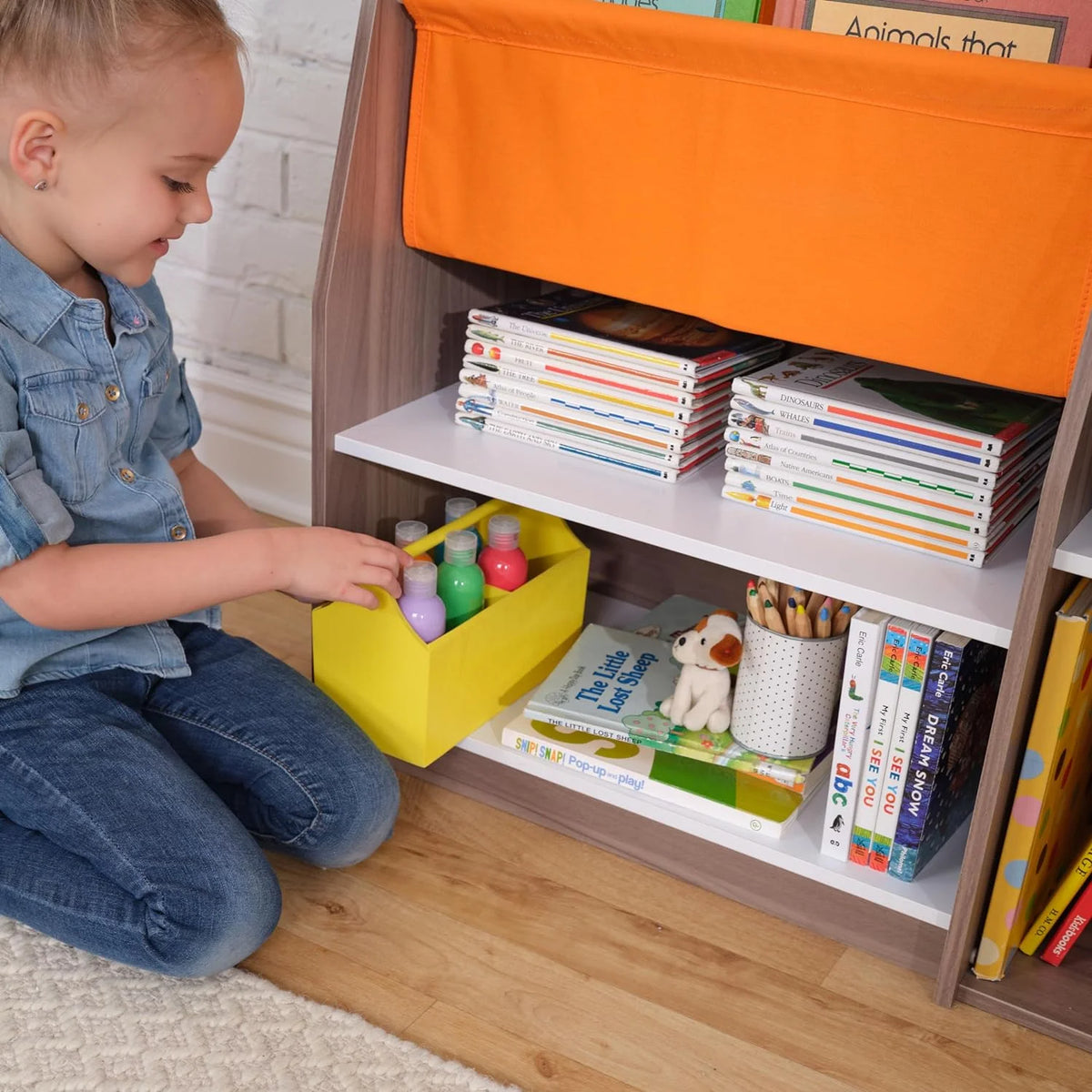 Wood Bookshelf with Slings and Shelves V8867