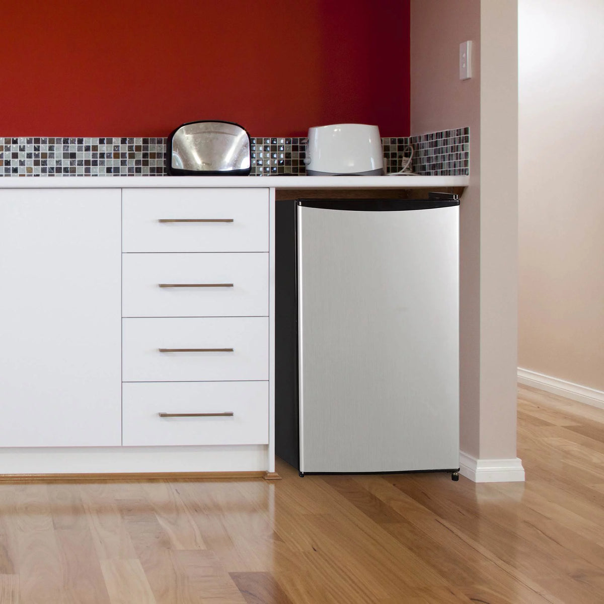 3.3 Cu Ft Compact Stainless Steel Refrigerator P9781